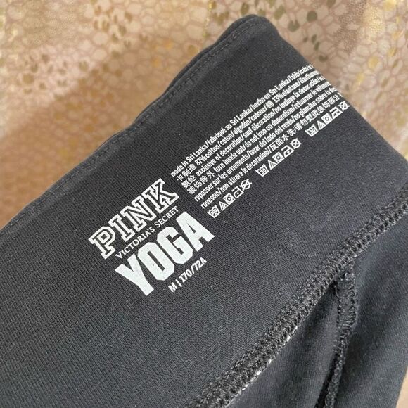 PINK Victoria’s Secret Mermaid Flip Sequin Bling Black Yoga Leggings, Medium - Picture 8 of 9